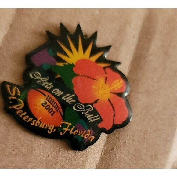 Arts on the ball 2001 St Petersburg Fl Lapel Pin ( p103 - Picture 3 of 4